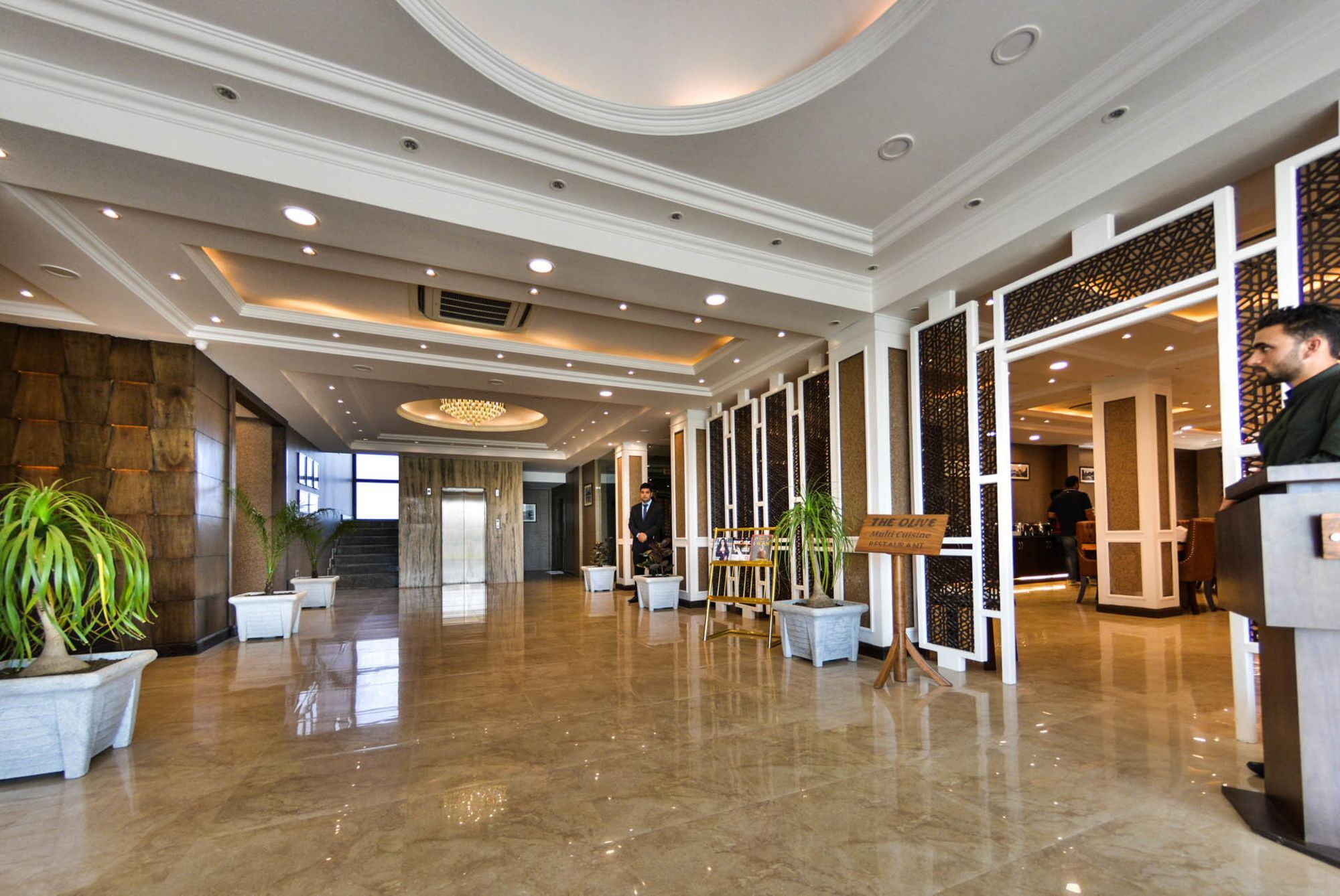 Heritage Luxury Srīnagar Esterno foto